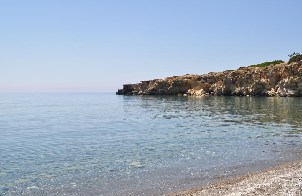 Beachfront Villa On Crete - Kirvas, Member Of Pelagaios Villas 코츠나리 객실 사진