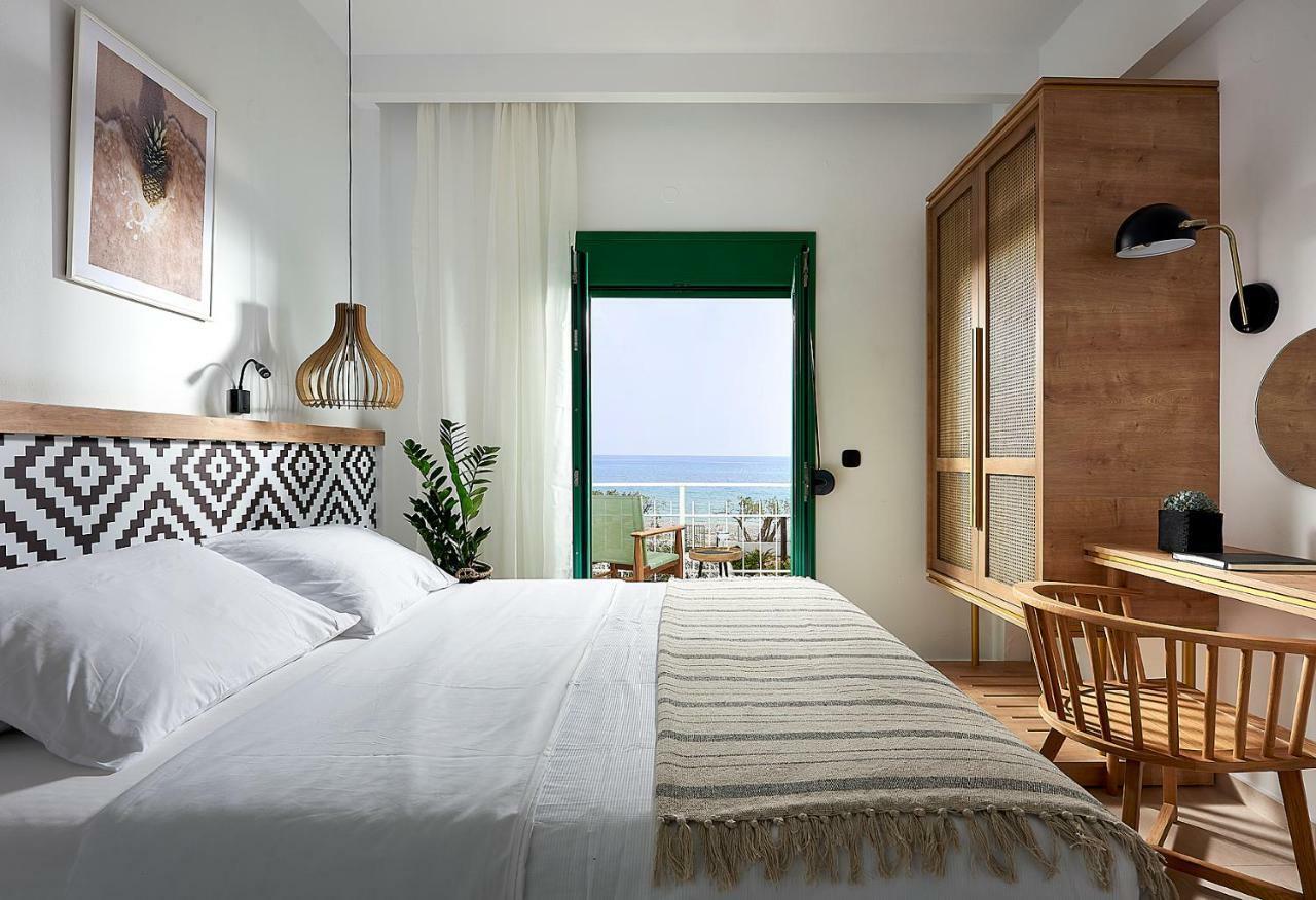 Beachfront Villa On Crete - Kirvas, Member Of Pelagaios Villas 코츠나리 외부 사진