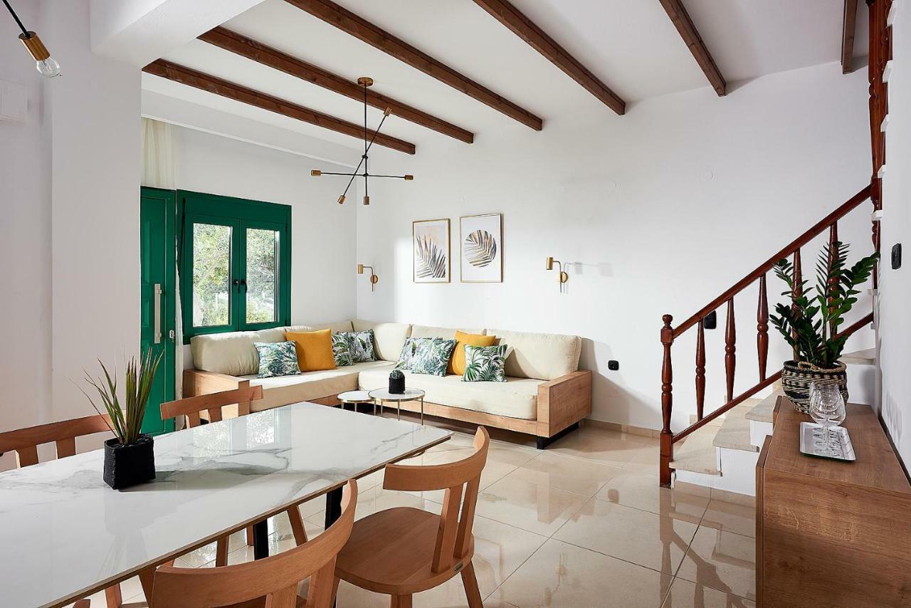 Beachfront Villa On Crete - Kirvas, Member Of Pelagaios Villas 코츠나리 외부 사진